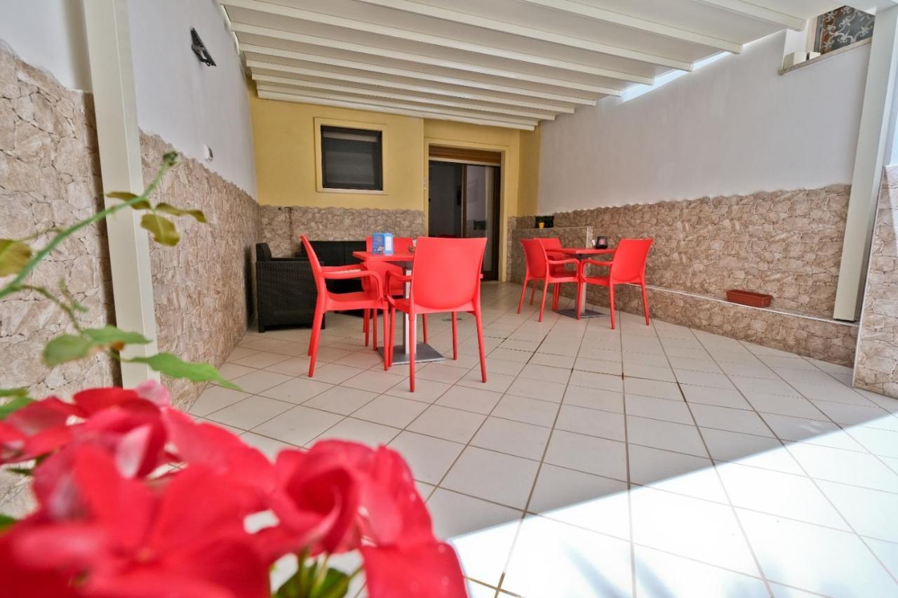 Il Porto Affittacamere B&B Bríndisi Exterior foto