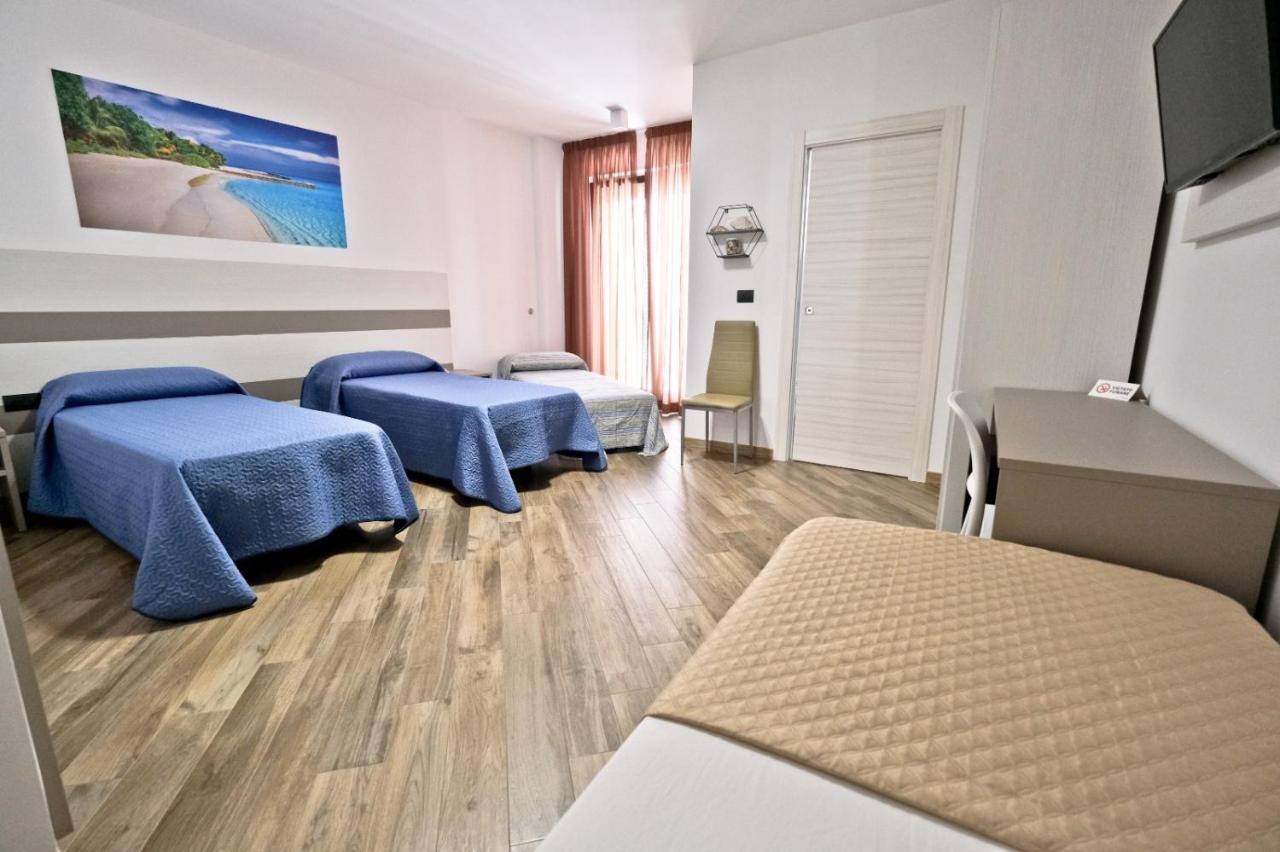 Il Porto Affittacamere B&B Bríndisi Exterior foto